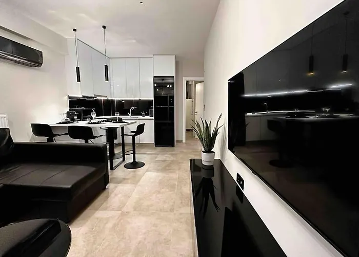 Elite Suite With Private Parking