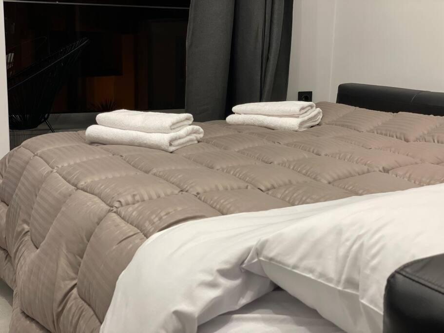 Elite With Private Parking * Kavala