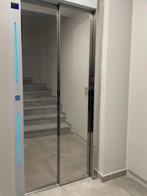 Elite With Private Parking Apartment Kavala
